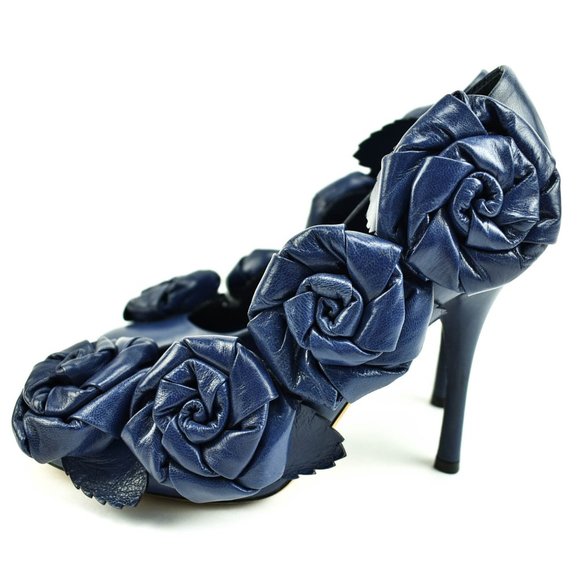LOUIS VUITTON: Deep Blue/Violet, Leather & Roses Runway Heels/Pumps - Picture 3 of 8